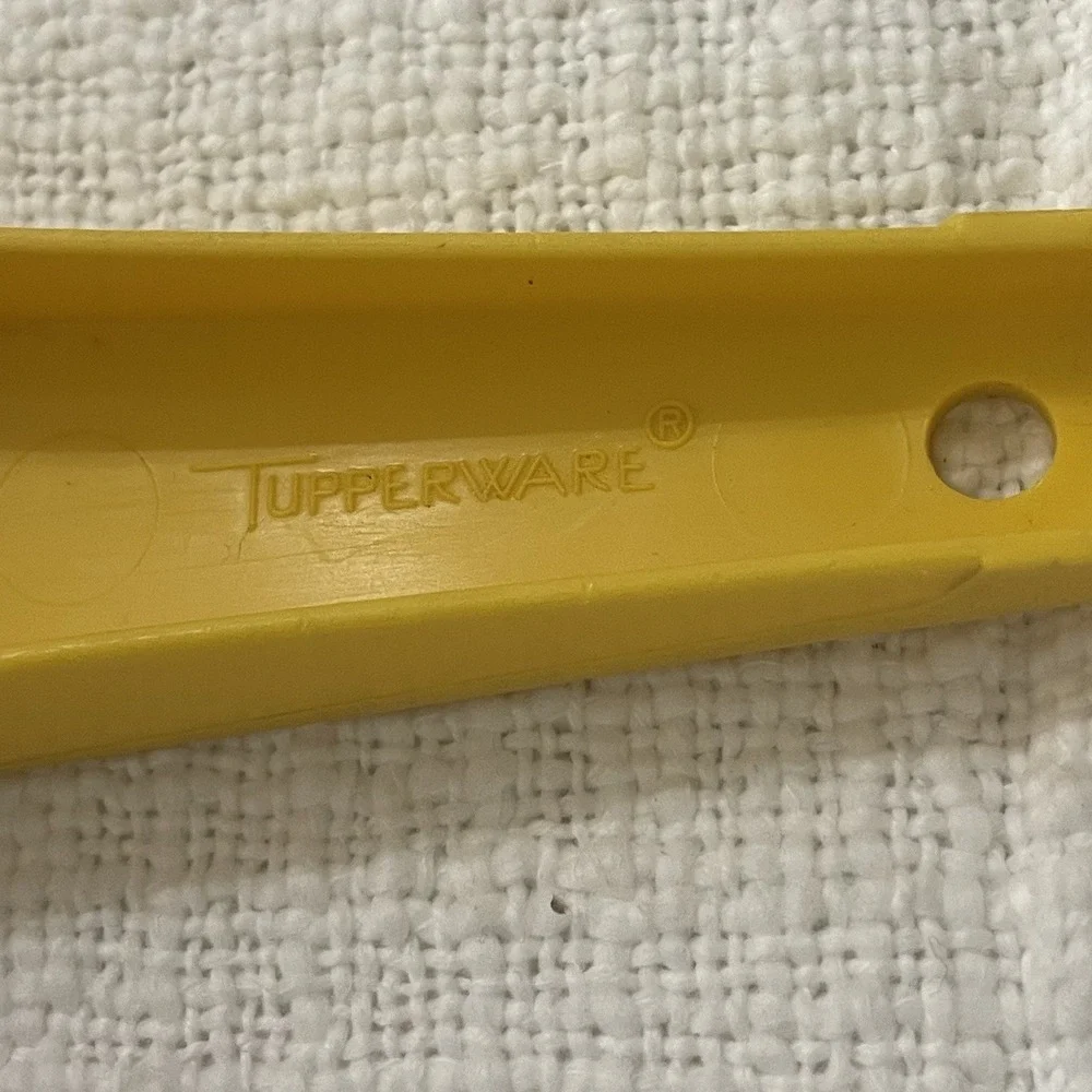 Vintage Tupperware Yellow Strainer Colander With‎ Handle #1200-2 Quality